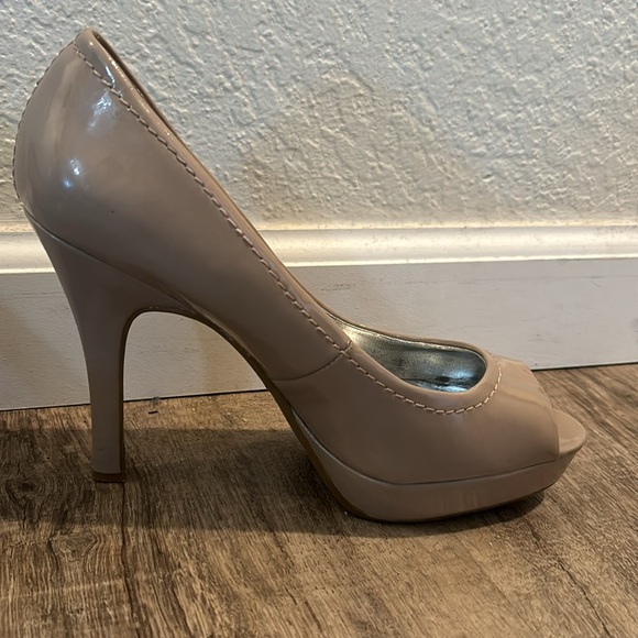 Candies Women’s 8 peep toe stiletto - Picture 3 of 10